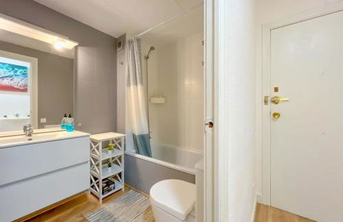 Beachfront gateway in Pineda de Mar - Photo 13