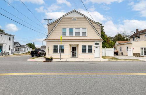 2 Blocks to Beach Apt with Grill in Ocean Gate! - Foto 3