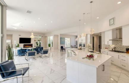 Pool • Hot Tub • Views Luxury Design Villa Valentina by AvantStay - Foto 33