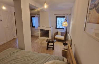 Habitación amplia y tranquila con baño privado en piso compartido - Photo 9