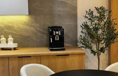 Family & Business Apartments PREMIUM No1 - 1 Bedroom with Private Jacuzzi, Balcony, Parking - Photo 49