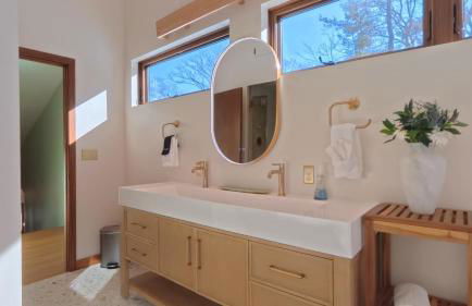 5BR Home Near Boston 4,000 Sq Ft & In-Law Suite - Foto 28