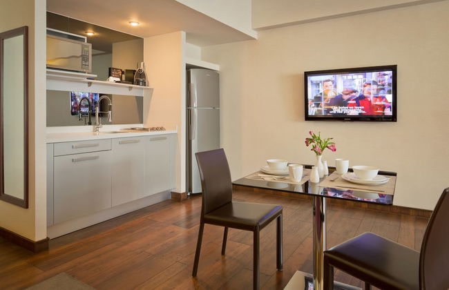 Las Suites Campos Eliseos - Foto 23