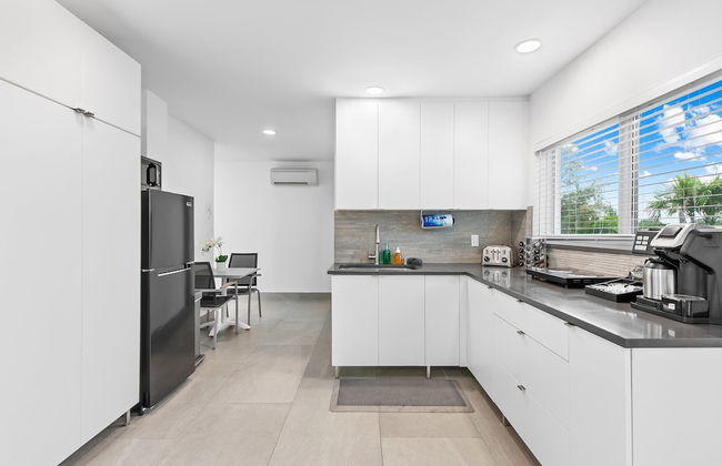 Unique Retreat - Unit E: Rustic 3rd-floor Hideaway - Foto 10