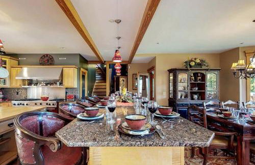 The Glen House -9 Bdrm Estate Sleep 26 Movie Theater,Pool,Golf,Ski - Foto 22