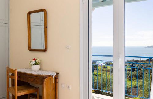 Koroni Seaview Retreats - Summer Escape Lodgings - Photo 21
