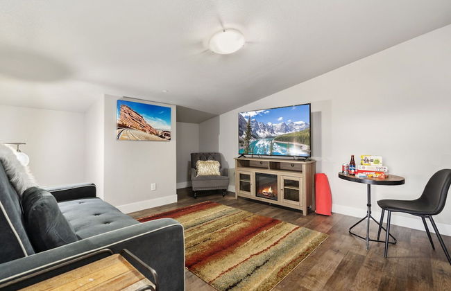 Elegant Oasis - Fireplaces, King Beds, Mtn Views! - Foto 15