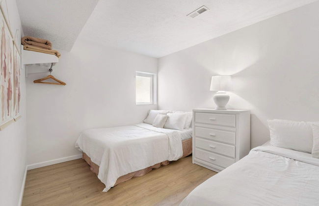 Tranquil Woods Retreat Branson - Photo 2