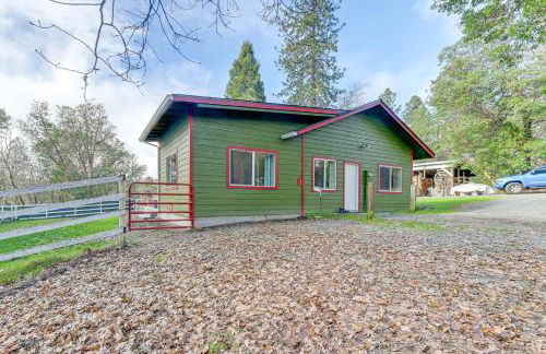 Charming Grants Pass Cottage with Patio and Gas Grill! - Foto 21
