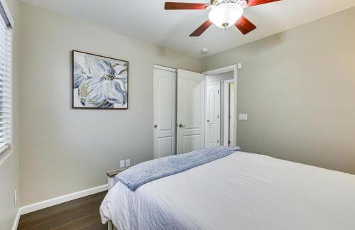 Swim, Golf, Grill and Chill! Surprise Group Getaway - Foto 19