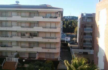 Passeig Maritim Apartment - Photo 25