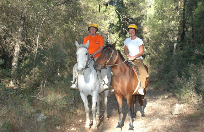 Marmari Horseback Riding - Foto 2