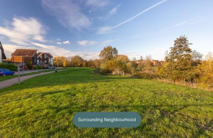 Hunsbury House - Excellent Location - Free Parking, Self-Check-In, SkyTV and Fast Wifi by Yoko Property - Foto 39