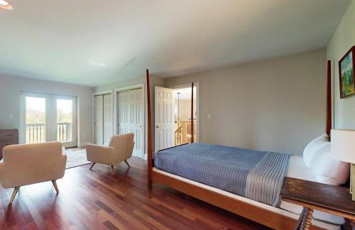 Stone House - Photo 14