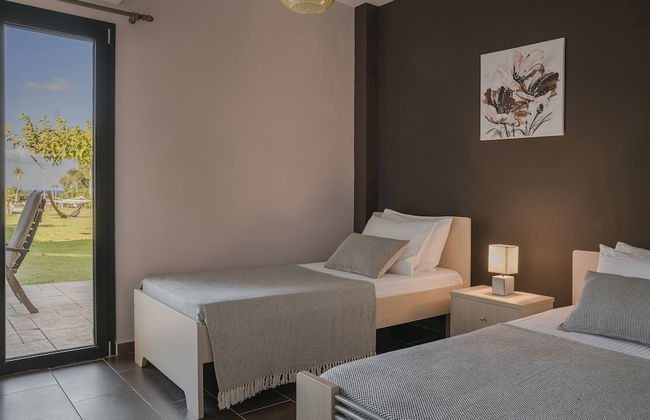 Queen Bee Residence - Photo 10