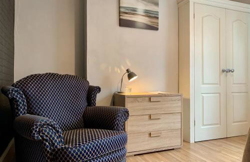 Spacious 6BR Victorian Home in 14 Somerford Near Wolverhampton Centre with Free Parking - Foto 16