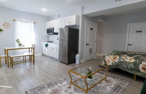 4 New Apts - 3 Bed Apt 1st Floor & 3 Bed Apt 2nd Floor - 1 Bed Studio Apt Ground Floor & 1 Bed Studio Apt Ground Floor near Penn Station EWR Airport Beth Israel Hospital Manhattan NYC - Foto 3