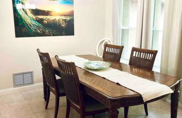 Heated Saltwater Pool Home Minutes to Beach - Foto 8