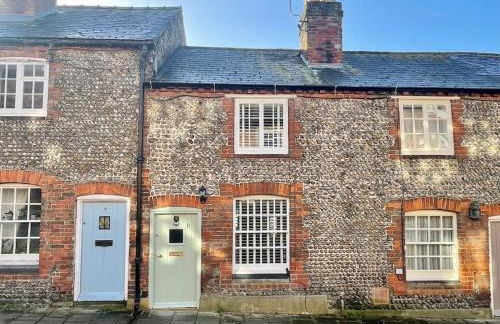 Quaint Cottage in the heart of Arundel - Foto 1