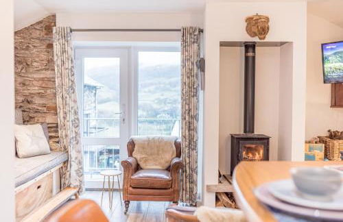 Romantic getaway, little two bed, two bath barn conversion with amazing views and parking - Foto 9