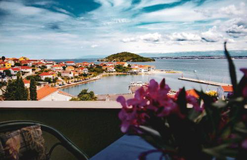 Zadar Kali Booking Franov Residence on island Ugljan with the pool, BBQ and beautiful sea-view! - Foto 27