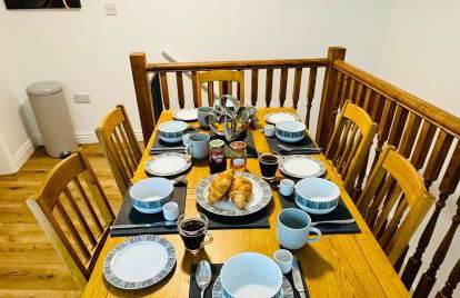 NEW Central Ryde Retreat, Melville Duplex, short walk to Beach Sleeps 6 - Foto 39