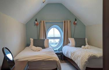 Pencartref Apartment - 4 Bedrooms, 3 Bathrooms, Sleeps 7-8 - Foto 24