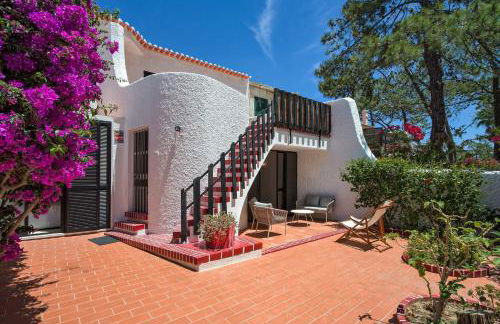 Moradia Tradicional no centro a 100m da Praia - Foto 1