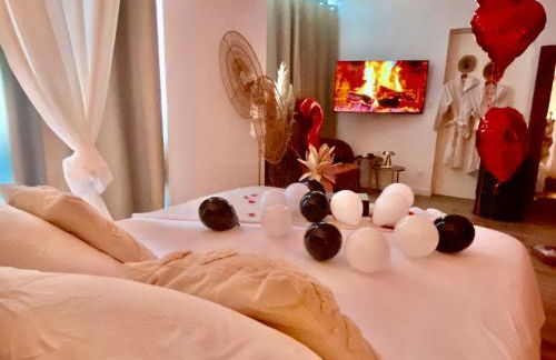 Le Bohème Spa, loveroom à Sète - Foto 18