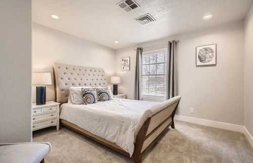 Lux life! Central location for business or play! - Foto 22