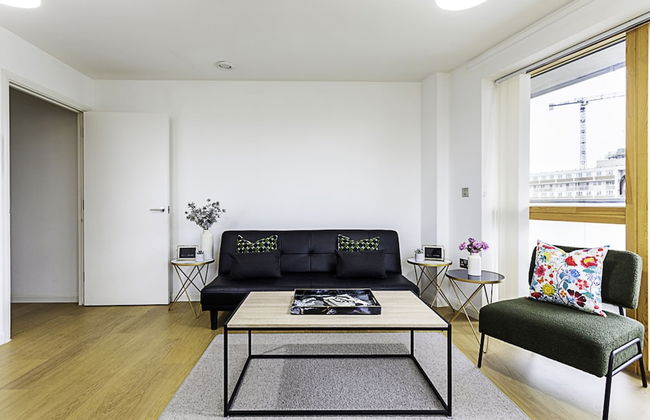 Trendy Queen's Park Apartment With Views Across London - Foto 14