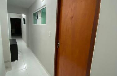 Ap de 2 quartos com ar e Wi-Fi - Foto 17