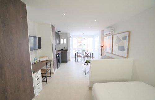 Estudio Playa & Centro - Piscina y Todo a Pie - Foto 15