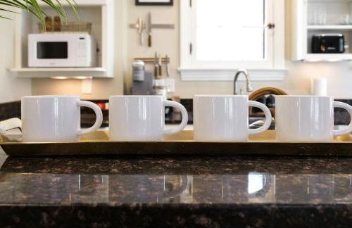 The Knocking Bird- Mins to CLE Clinic - Foto 41