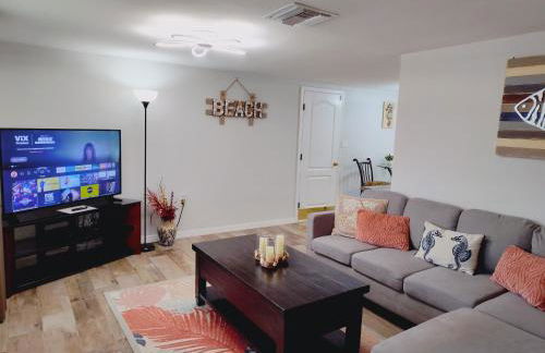 Heated & Screened in Pool - Photo 6