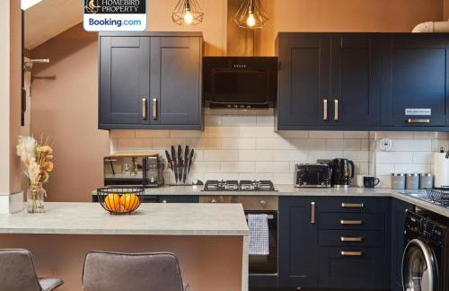 Beautiful 3BDR House By Homebird Property Management Short Lets & Serviced Accommodation Leeds With Free Parking & Free WiFi - Foto 41