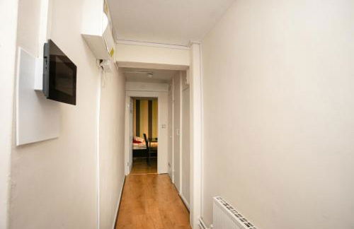 City Centre - Next to Hilton Hotel - Victoria Centre 2 Bedrooms Apartments - Close to Theatre Royal - in Victoria Centre Shopping Centre - 24 Hours Access - Parking Cars or Vans from Five Pounds a Day - Onsite Parking from Ten Pounds a Day - Foto 64