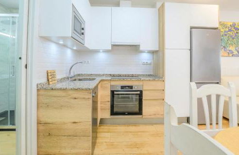 2 Bedroom Lovely Home In Málaga - Photo 8