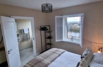 The Quays Apartment - Photo 9