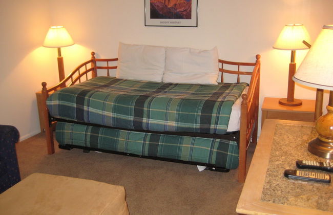 Chateau Sans Nom by Mammoth Reservation Bureau - Foto 6