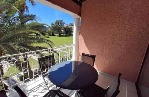 Joli appartement Les Parcs de Grimaud - Piscine - Foto 13