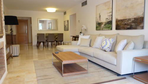 luxury modern apartment with terrace, pool and garage! - Photo 4