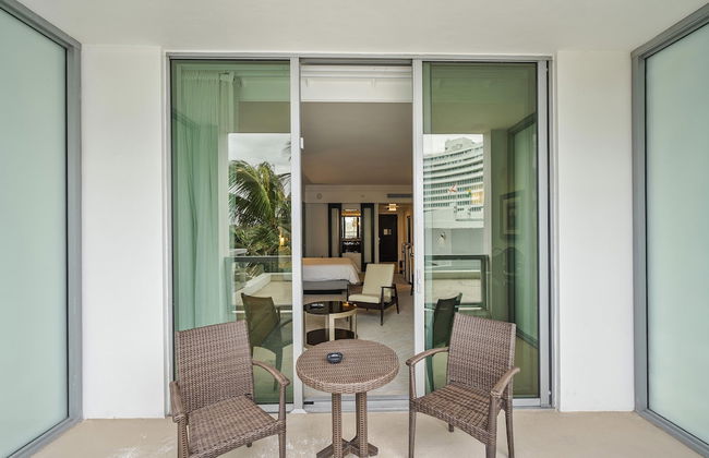 Junior Suite 1 At Sorrento S- Fontainebleau Miami Beach Studio Bedroom Home by RedAwning - Foto 8