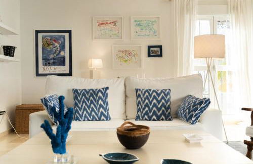 Apartment, front line beach, in Las Arenas, Bahía de Marbella - Photo 18