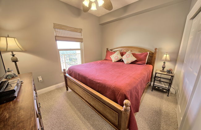 Stylish Oceanfront Condo with Beach and Picnic Area Access - Unit 1706 by RedAwning - Foto 2