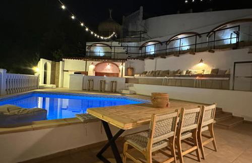 Beautiful villa with pool and stunning view - Foto 3