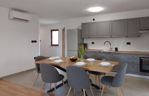 Lovely Home In Podpican With Wifi - Foto 17