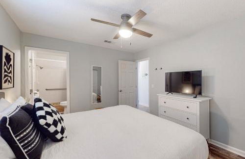 Gorgeous coastal dog-friendly home with plenty of space and close to everything - Foto 17