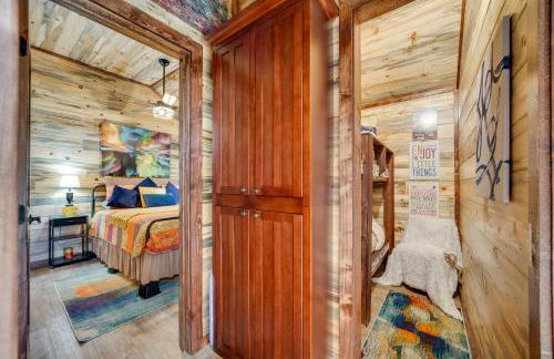 Hook, Line and Sinker Retreat with Fire Pit! - Foto 15