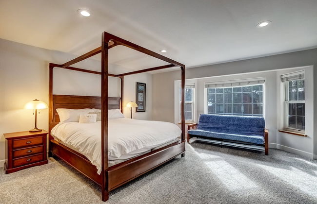 Nestled Pines Retreat Hot Tub, Pool Tahoe, Foosball, +more! - Foto 2